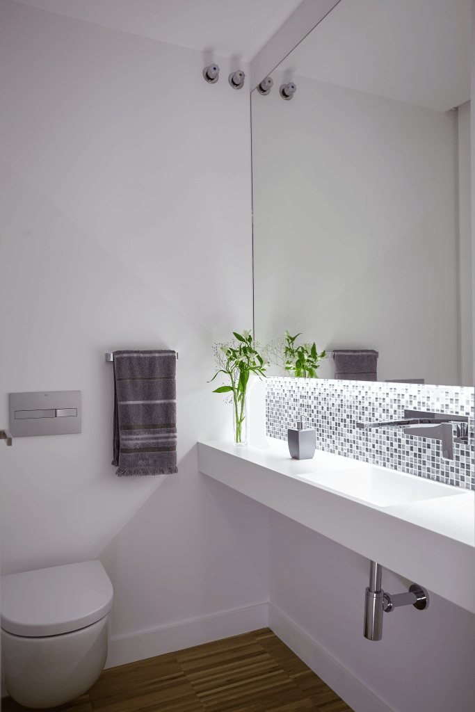 Piso Ecuador lavabo